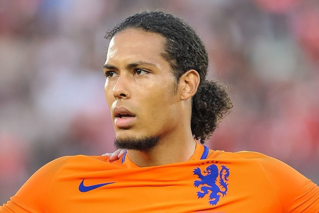 Nizozemsko Virgil van dijk By Ailura, CC BY-SA 3.0 AT, CC BY-SA 3.0 at