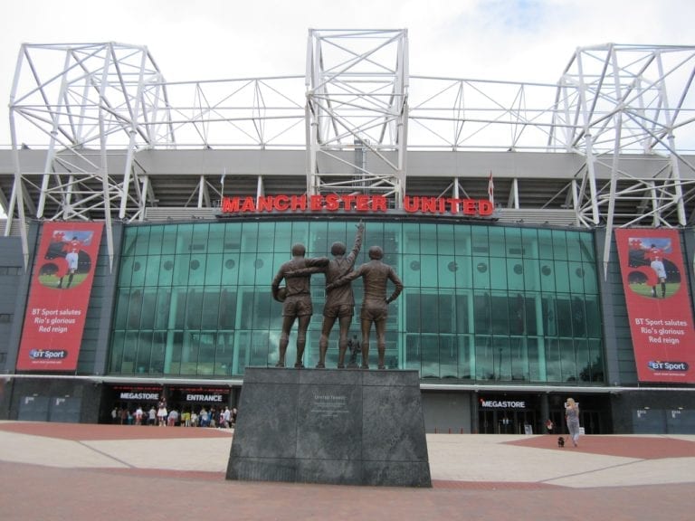 Spasí Manchester United legenda AC Milán? Britská média si pohrávají s doslova ďábelskou spekulací