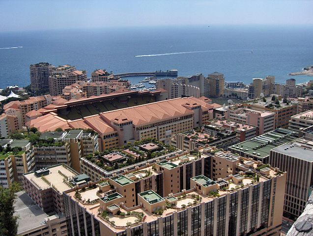 Monako stade louis II By Georges Jansoone (JoJan) - Own work (Own photo), CC BY 3.0