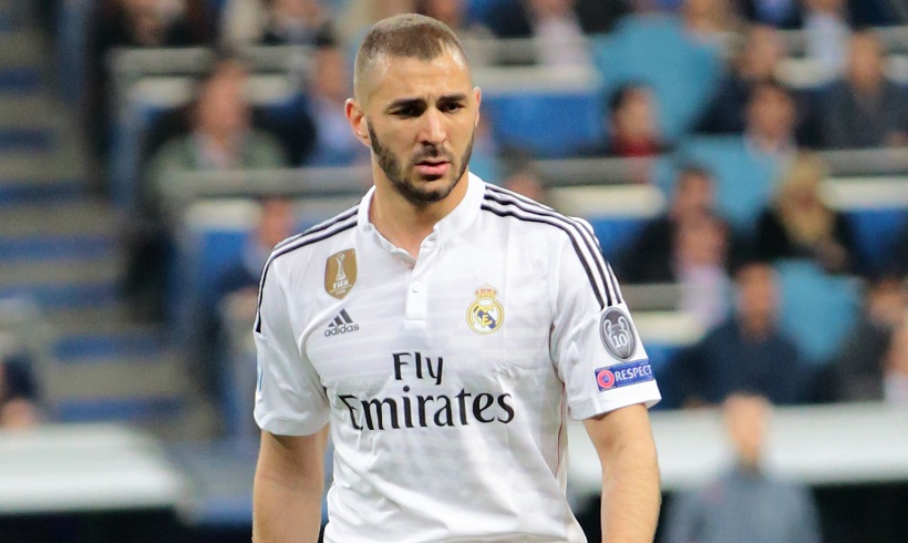 Karim_Benzema_By Chris Deahr - Karim Benzema vs. FC Schalke 04, CC BY 2.0