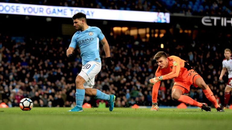 Silva, Agüero… Kdo všechno patří mezi top 5 hráčů historie Manchester City?