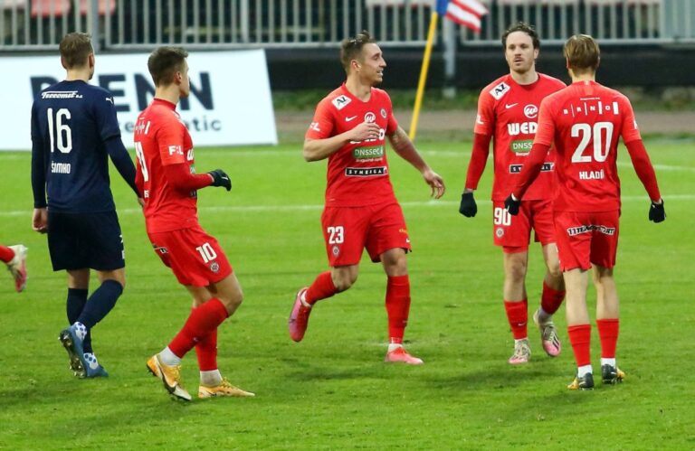 Zbrojovku rozhodčí okradli minimálně o naději, za sestup si ale může sama. Jak by si vedla bez chyb arbitrů?