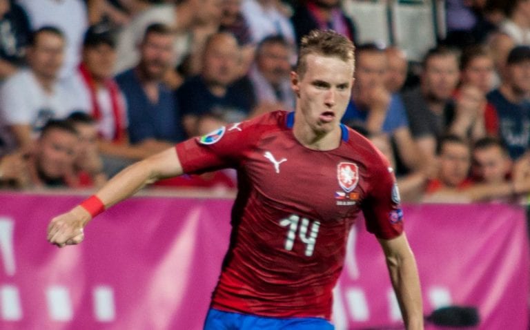 Problém pro reprezentaci! Jakub Jankto nuceně střídal proti týmu Radamela Falcaa!