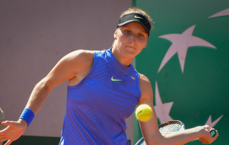 Markéta Vondroušová postoupila do čtvrtfinále turnaje v Angers