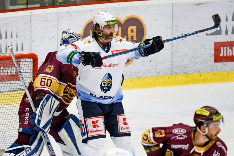 Jágr nekončí! Klub by mohl zaniknout, říká legenda. Po postupu chce hrát dál také Plekanec