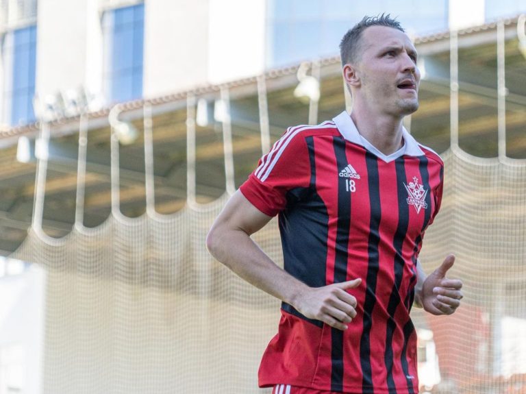 Byl to krok do neznáma, exotiku si užívám, říká z Kazachstánu Michal Jeřábek