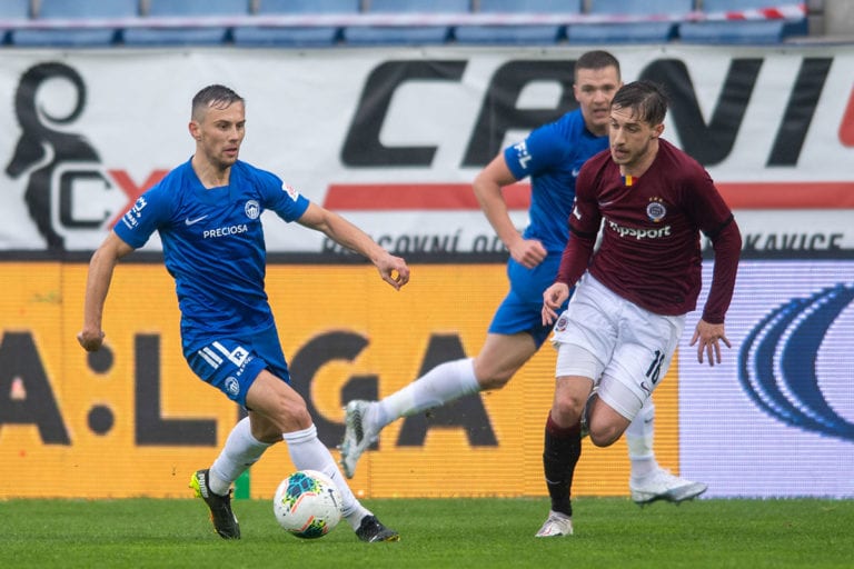 Liberecký Pešek si říká o velký přestup. Uloví ho Sparta, nebo Slavia?
