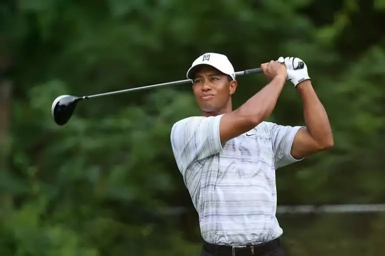 Norman musí nejdřív odejít, říká Tiger Woods k možné cestě k možné diskusi PGA a LIV