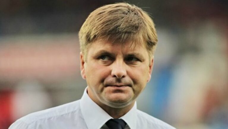 Kluž? Je jako Slavia v Česku. Má nejvyšší rozpočet, jen FCSB je na tom podobně, říká Uhrin o soupeři Slavie