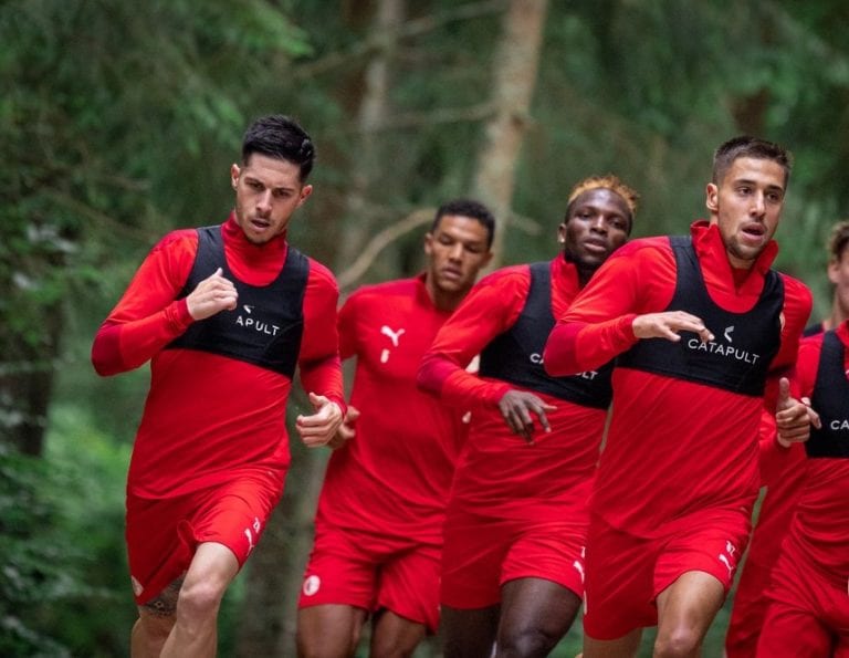 Okénko minulosti: V Budapešti Slavia v čele s Bicanem zaznamenala zlatý zápis do kroniky. Podaří se to i nyní?