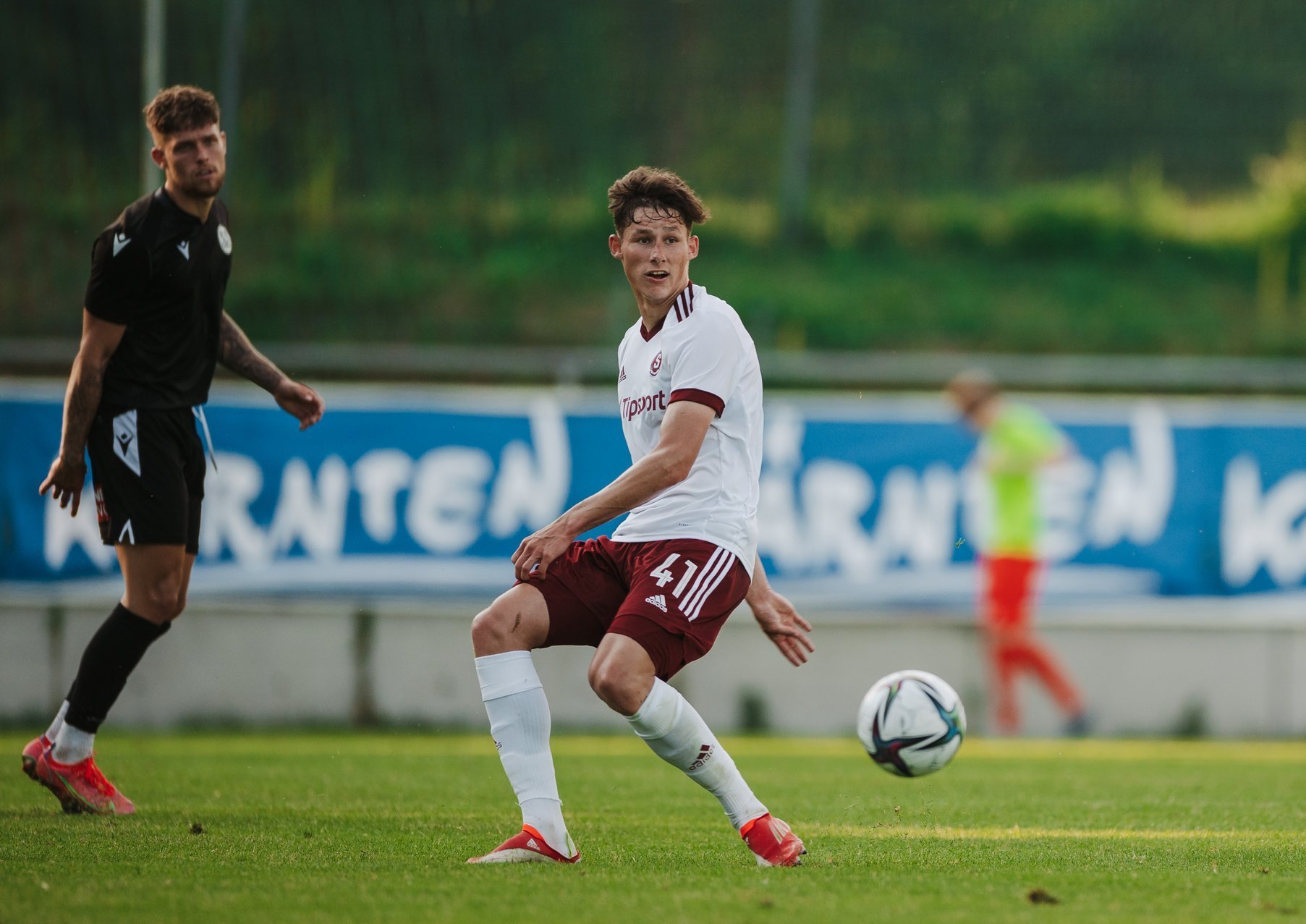 Agent Vitíka si stěžuje na upřednostnění Panáka: Budoucnost Sparty se zdokonaluje na tribuně!