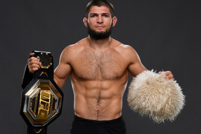 Nejtvrdší bomby až v posledním zápase kariéry? Khabib Nurmagomedov prozradil, od koho inkasoval nejhorší rány a co s ním udělaly