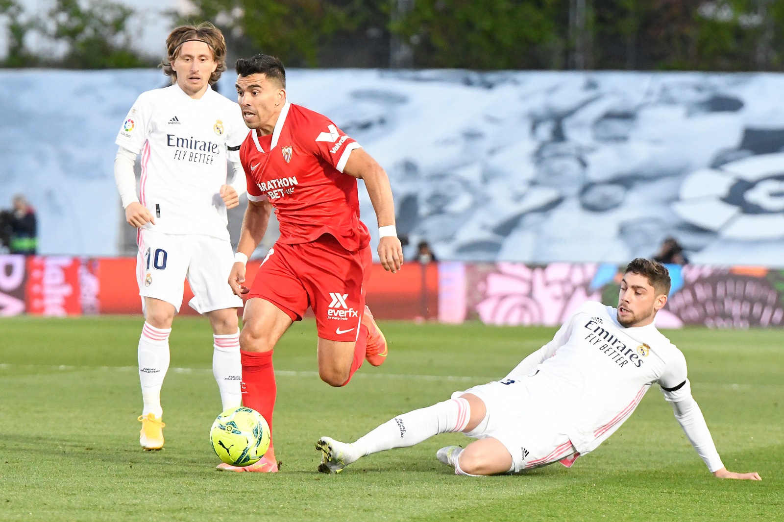 Luka Modrič si zasloužil královské ocenění. Při střídání mu tleskali i fanoušci Interu