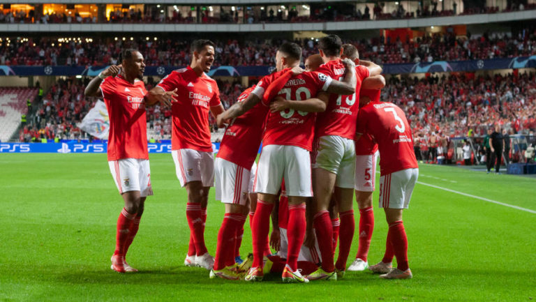 Bah s Musou jsou v osmifinále Ligy mistrů. Benfica doma porazila Juventus 4:3