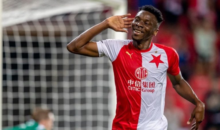 Gól Ibrahima Traorého do sítě Fenerbahce obletěl svět! Kolik ho vidělo lidí?