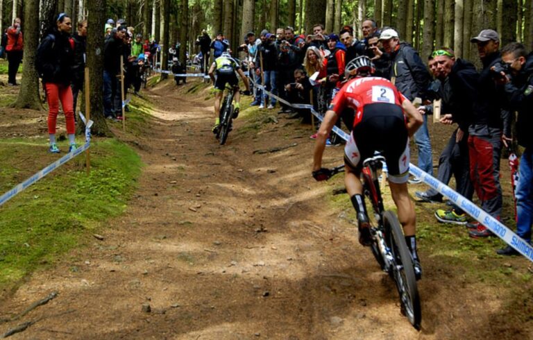 Skotsko hostilo největší cyklistický šampionát v historii. Češi získali tři medaile