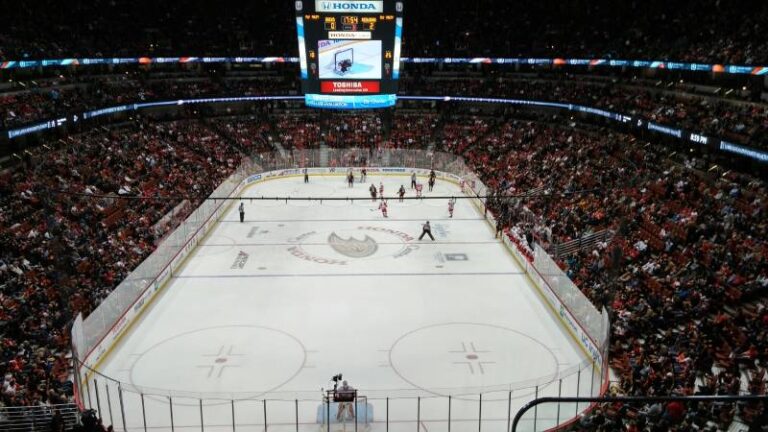 Trevor Zegras předvedl další parádu! Svou trefou opět pobavil celou NHL