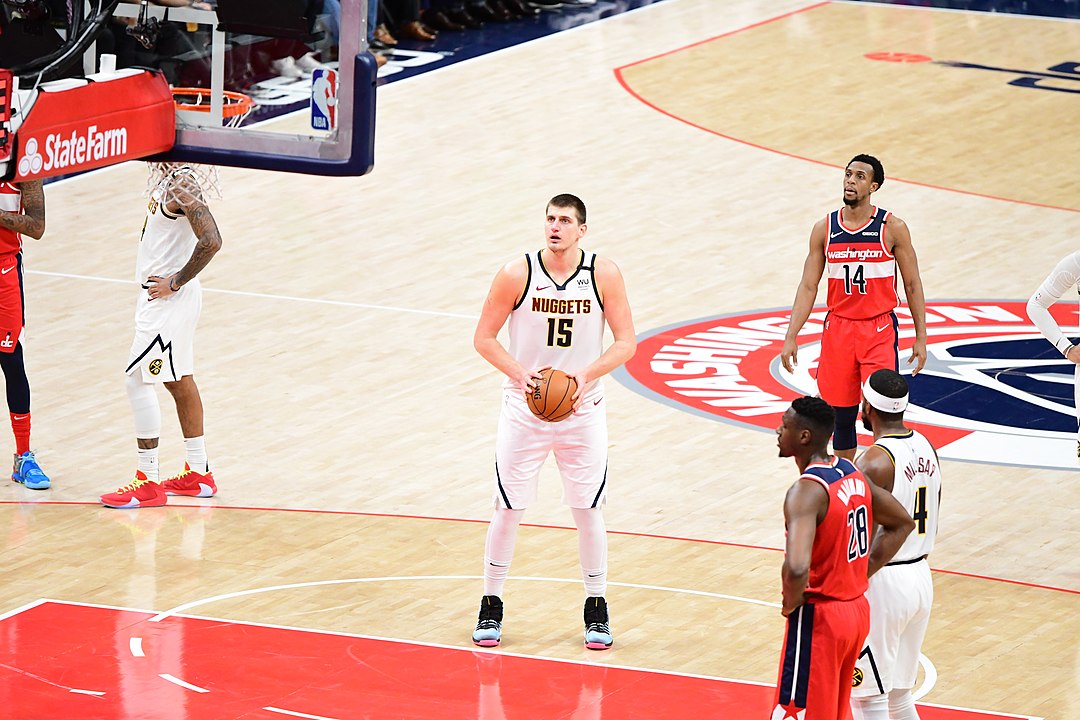Jokič dovedl Denver na basketbalový trůn! Nuggets poprvé v historii získali titul v NBA