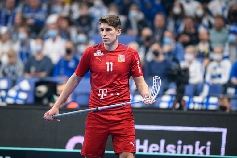 Nejlepším tuzemským florbalistou je Marek Beneš, ženám vládne dál Eliška Krupnová
