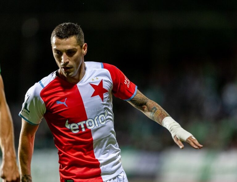 Houštecký: Všichni, co říkali, že je Stanciu žoldák, ať se chytnou za nos. Je to skvělý člověk a fantastický týmový hráč
