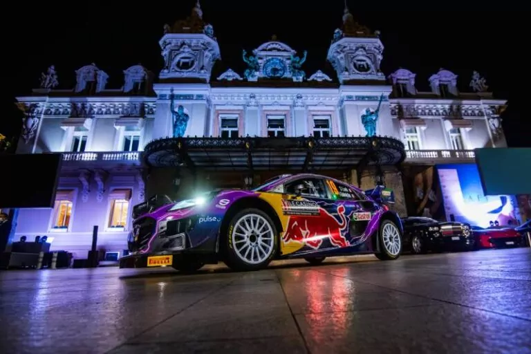 Úžasný comeback: Největší legenda a nejúspěšnější závodník WRC se po pauze vrací zpět!