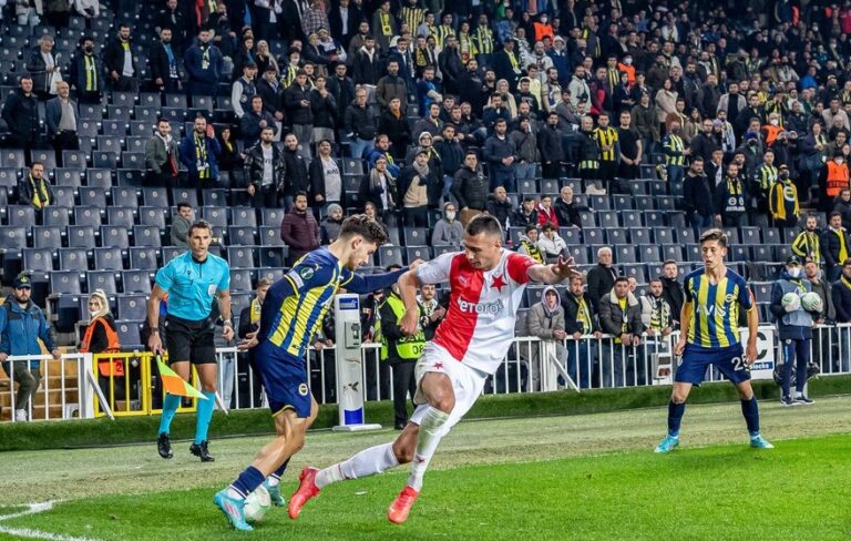 V jaké sestavě nastoupí Slavia do duelu proti Fenerbahce?