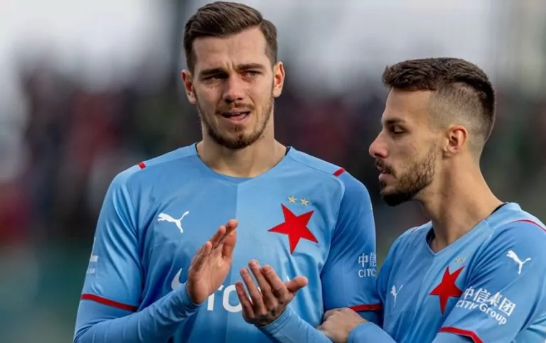 Smolař Kačaraba: Pláč pro Ukrajinu, poté zranění a derby z pohledu diváka