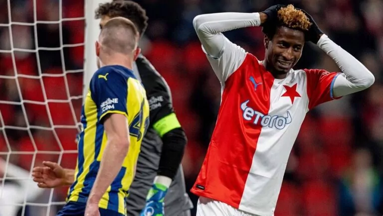 Olayinkovi bychom nebránili v odchodu. Doufáme ale, že s námi zůstane, říká Köstl