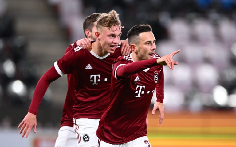 Jak jsou na tom dlouhodobě zranění fotbalisté Sparty? Pešek se na hřiště v této sezoně již nedostane, dva návraty nejsou daleko