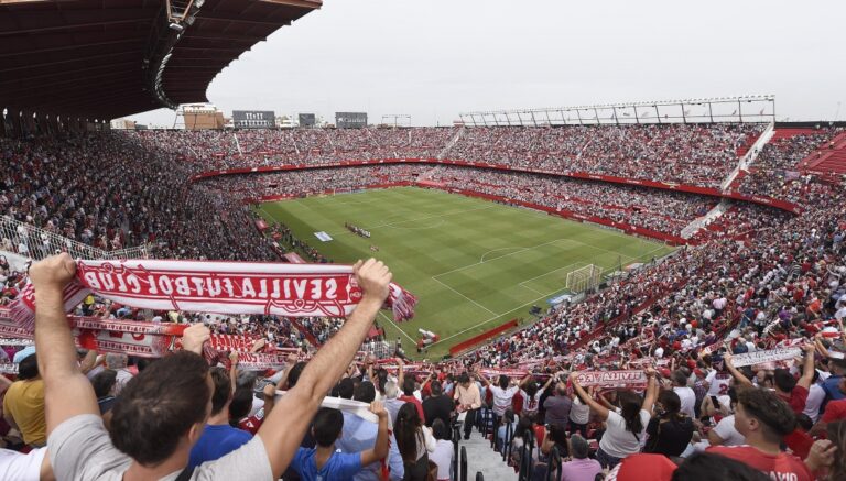 Ramón Sanchéz Pizjuán – Příběh posvátného stadionu Sevilly s pekelnou atmosférou