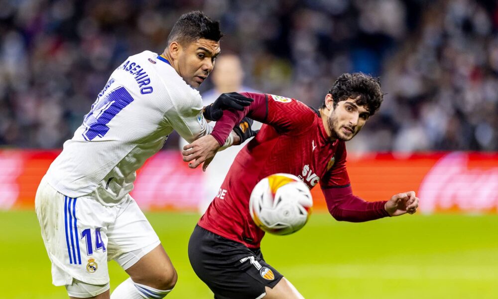 Real Madrid jde do klíčového zápasu proti PSG bez Casemira a Mendyho. V jaké nastoupí sestavě? - Ruik