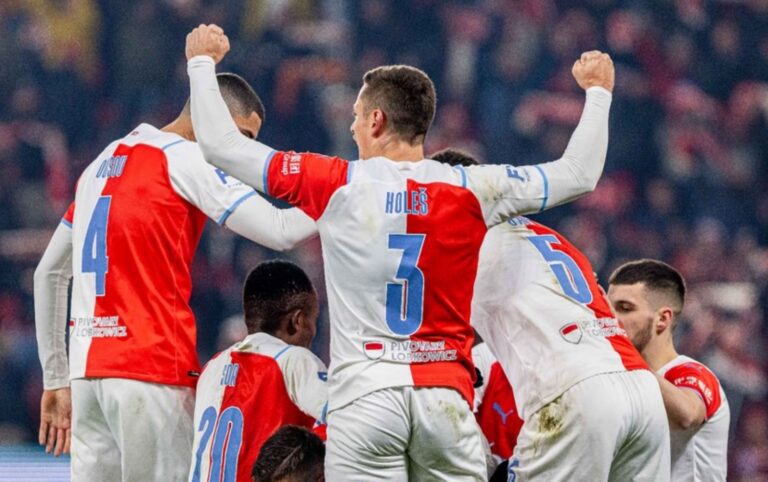 Slavia je nejtrestanějším týmem EKL! Její stopa ale nemá jen žlutou a červenou barvu, jde vidět i v zajímavých metrikách