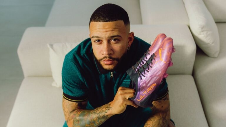 VIDEO: První kolo a hned kandidát na gól sezóny. Depay se uvedl touhle dělovkou do šibenice