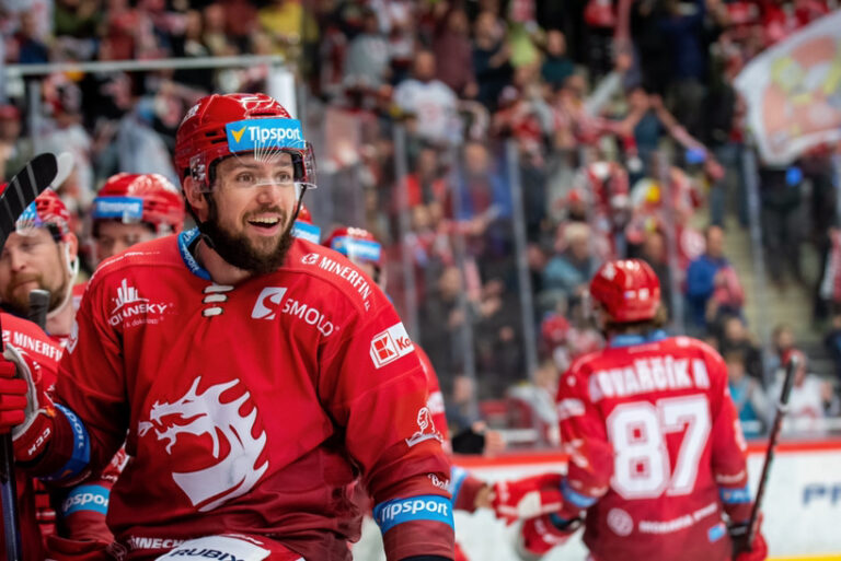 Z posilovny rovnou do hor. Oceláři vstupují do další fáze přípravy