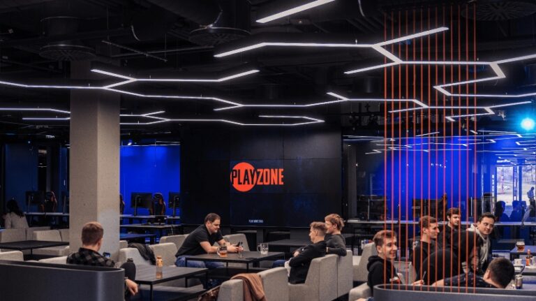 Vodafone PLAYzone Arena se otevírá veřejnosti. Obří esportové centrum přivítá první návštěvníky 25. dubna