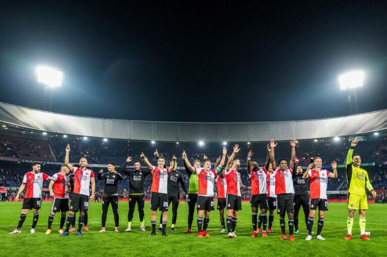 O víkendu odehrál Feyenoord domácí zápas proti Tilburgu. Jak si vedl soupeř Slavie? A na co se mohou sešívaní těšit?