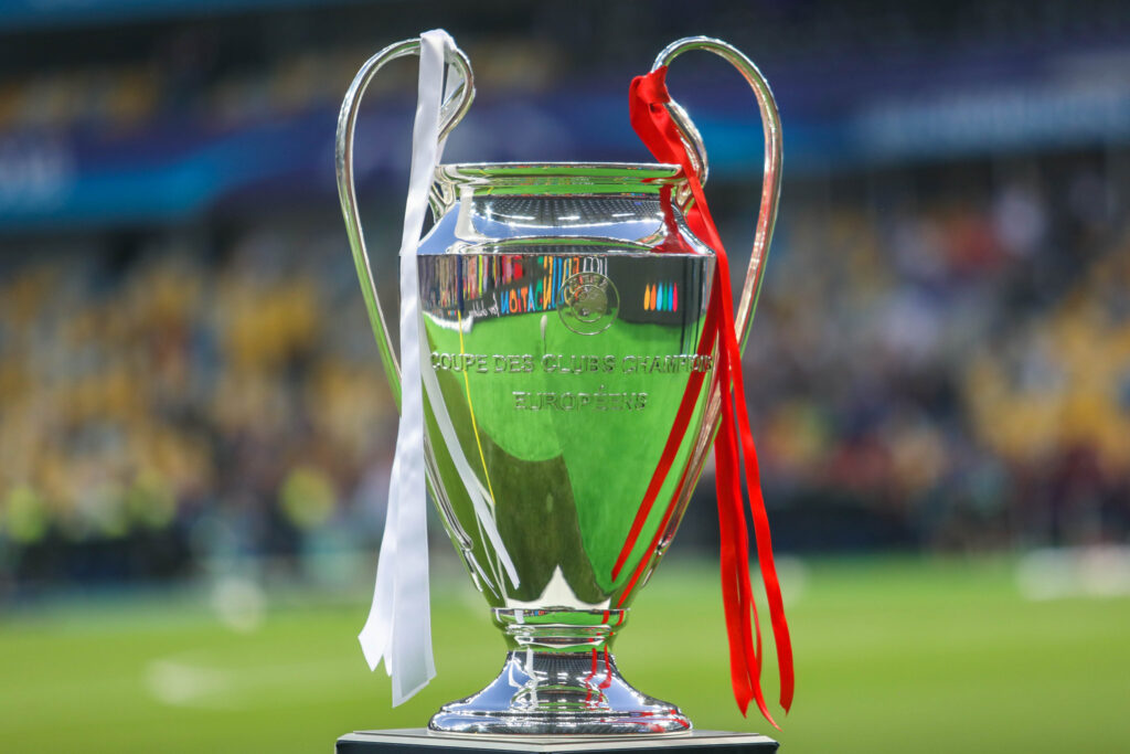 Liga mistrů, pohár, trofej Real Madrid Liverpool