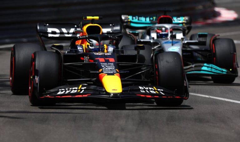 Červené vlajky, velká havárie v závěru kvalifikace! V Monaku se děly věci aneb Kdo odstartuje z pole position?