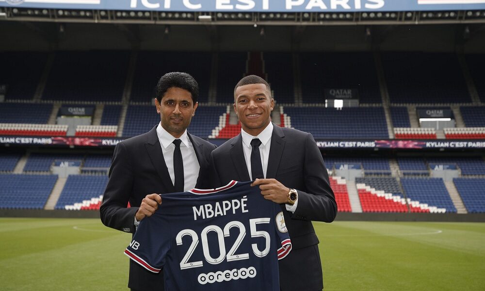 Come la Francia ha aiutato il Qatar ai Mondiali: come regalo, gli sceicchi hanno acquistato il PSG e hanno pompato un sacco di soldi in Ligue 1