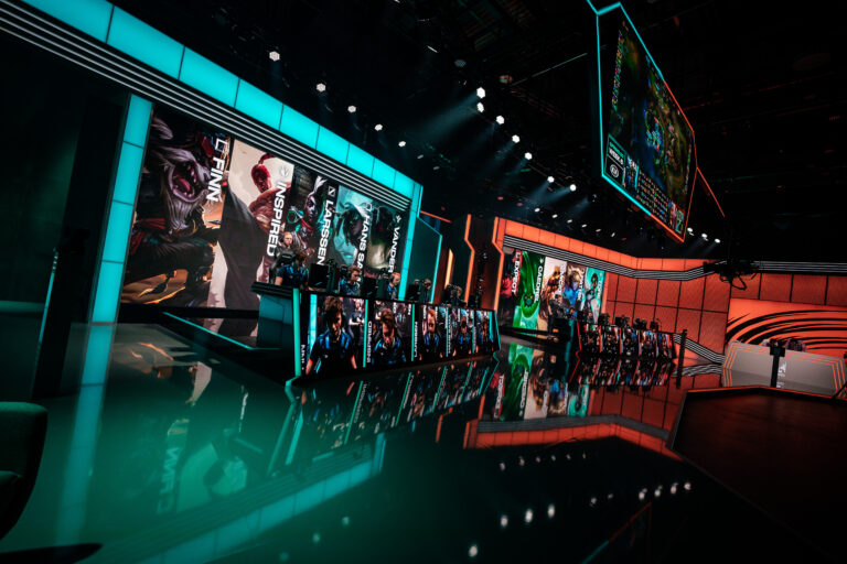 Hitpoint Masters: DNE stále v čele, Cryptova dále ztrácí