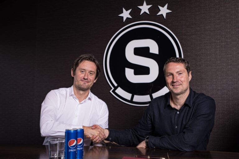 Kouč Sparty Brian Priske žaluje svůj bývalý klub a žádá přes 500 tisíc eur. Antverpy se brání, od Sparty žádali poplatek