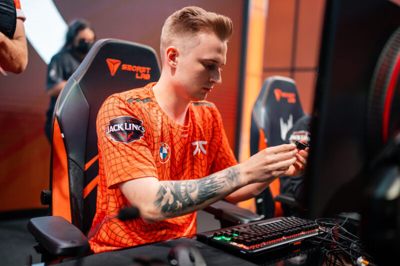 Fnatic jsou blízko vyřazení, postup na Worlds je v ohrožení