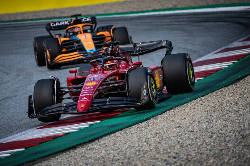 Grande delizia domestica!  Il vincitore delle qualifiche del Gran Premio d’Italia è Leclerc con la Ferrari