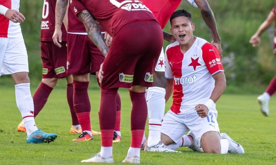 Ewerton Slavia Rapid Bukurešť