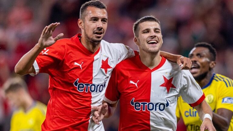 Šenkeříkovo oko: Pokud je Juráskovi liga malá, ať zkusí klidně Benfiku. Křetínský by s rozhodčími mluvit neměl