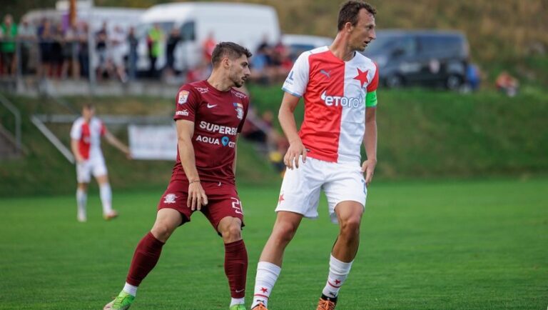 Slavia by mohla proti Pardubicím protočit sestavu. Kdo z širšího kádru mohl dostat šanci?