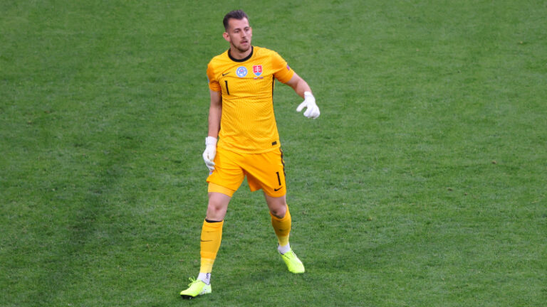 Pokud chce Dúbravka medaili z Carabao Cupu, musí jeho Newcastle finále prohrát