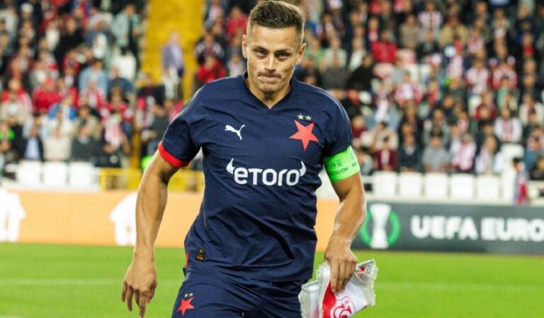 Jak Slavia vstupovala do základních skupin pohárů? Výpadky se Sivassporem či Hapoelem ale i výhra nad Unionem