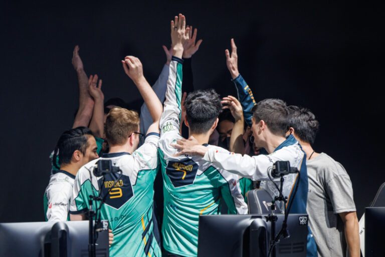 Evil Geniuses hledají marksmana pro další split, spekuluje se o návratu Doublelifta