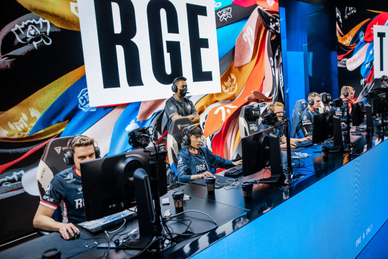 Rogue jsou po polovině skupin Worlds 2022 první se skóre 3-0